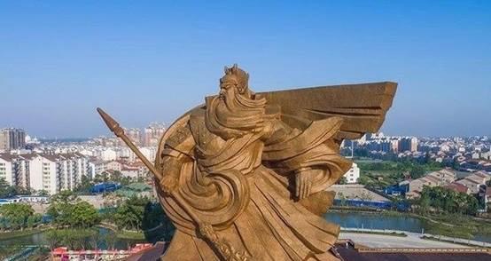 凯发k8娱乐官网版下载威武关二爷被外媒称为全球十大巨型雕像之一手持70米大刀！(图1)