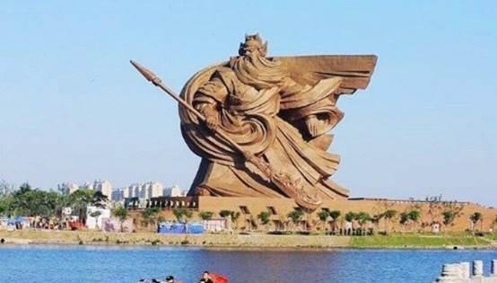 凯发k8娱乐官网版下载威武关二爷被外媒称为全球十大巨型雕像之一手持70米大刀！(图2)